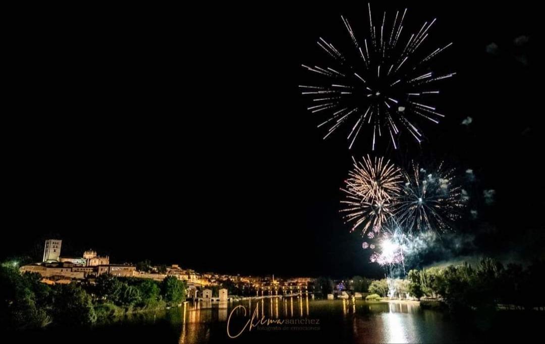A Los Ojos Del Rio Duero Zamora Exterior photo