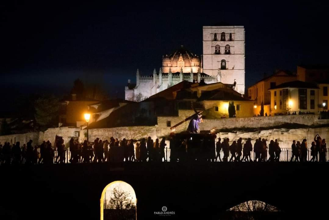 A Los Ojos Del Rio Duero Zamora Exterior photo